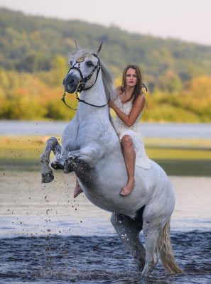 Kaja mit Pferd
